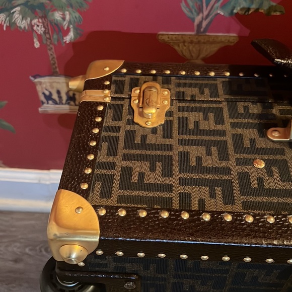 Fendi unisex FF Zucca monogram logo luggage trunk briefcase bag !collectable! - Picture 11 of 17